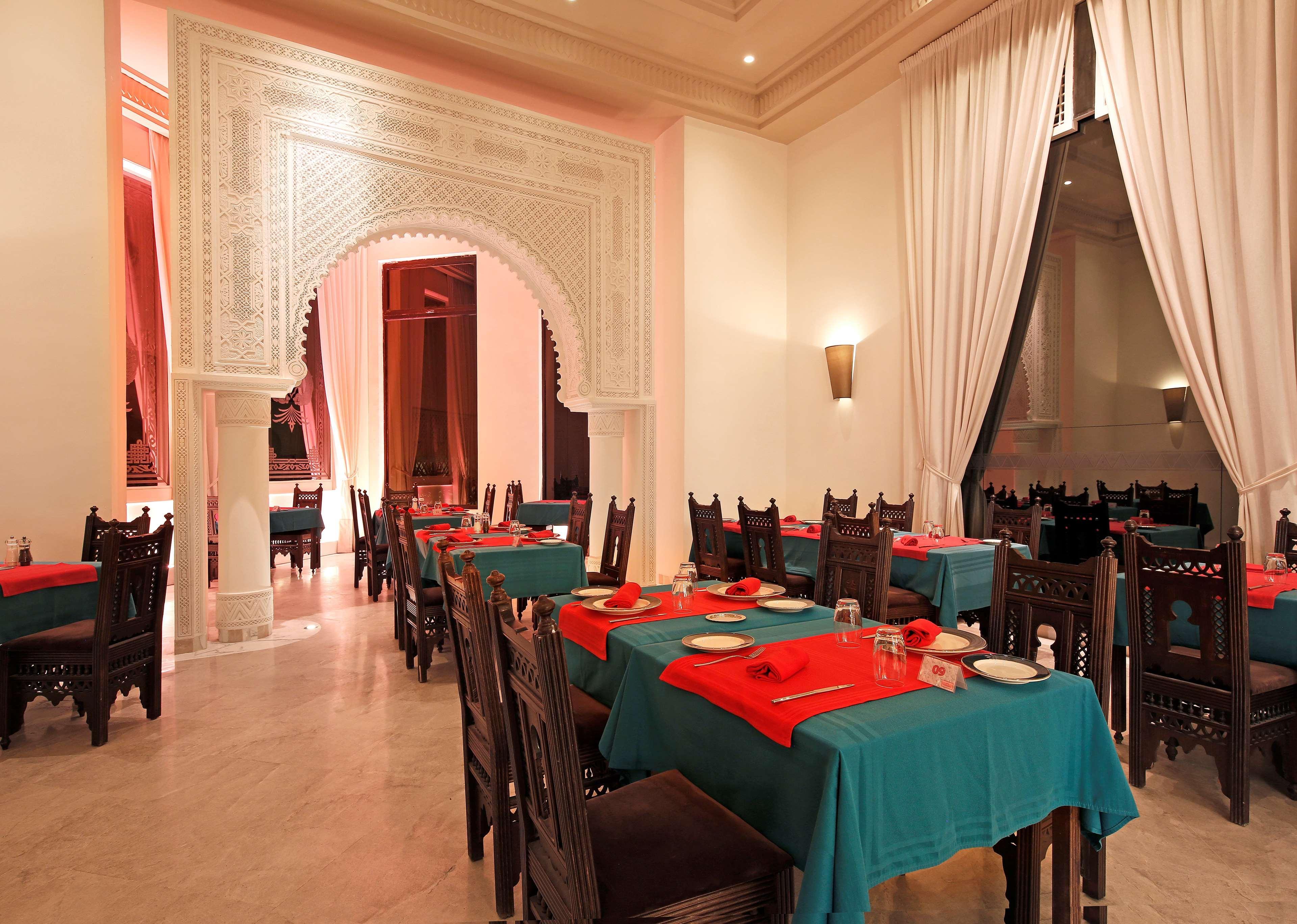 Radisson Blu Palace Resort & Thalasso, Djerba Mezraia Eksteriør billede Restaurant in Marrakech, Morocco