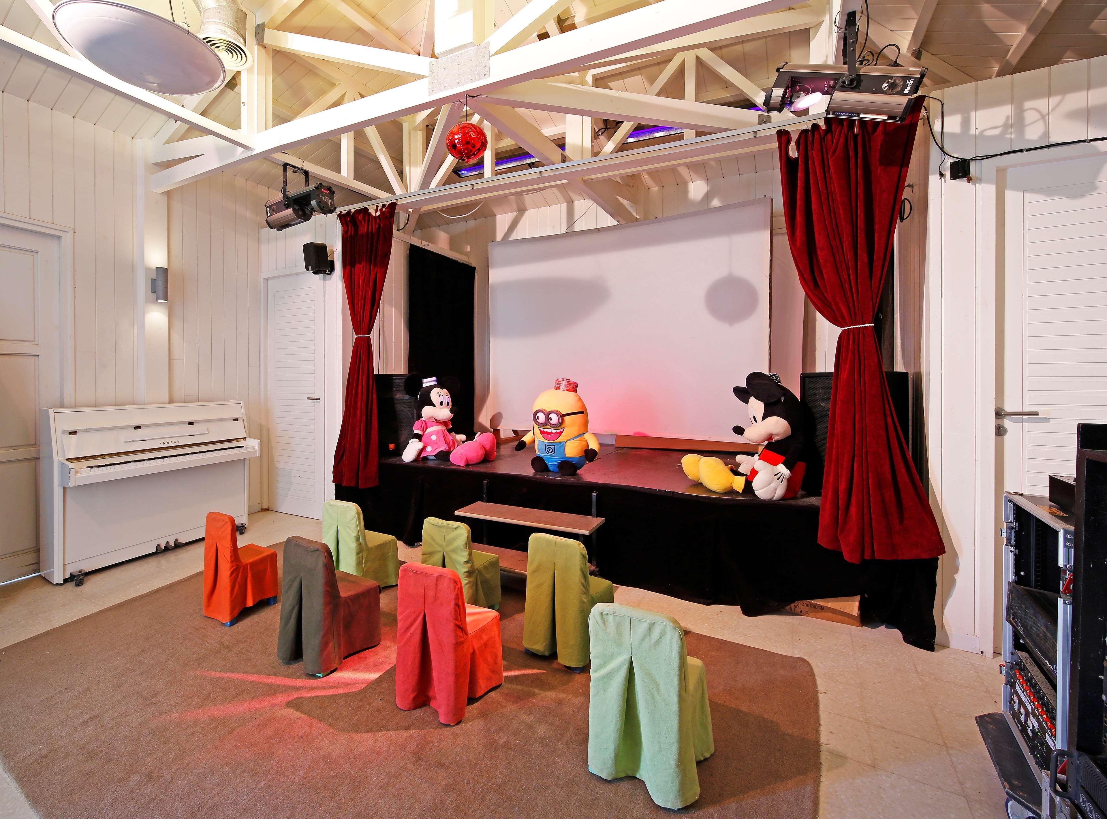Radisson Blu Palace Resort & Thalasso, Djerba Mezraia Eksteriør billede Puppet Theatre