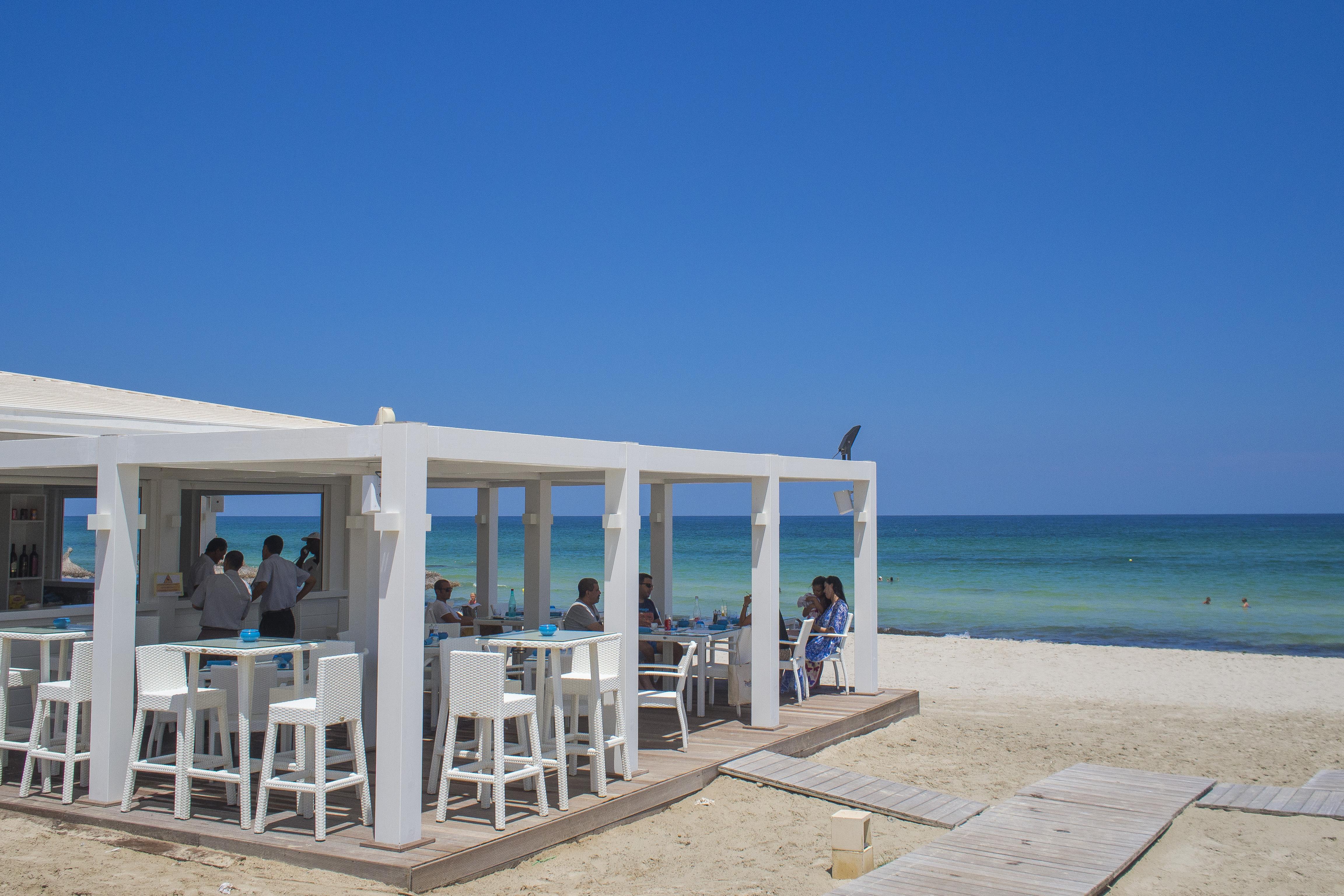 Radisson Blu Palace Resort & Thalasso, Djerba Mezraia Eksteriør billede Beach in Torre del Greco